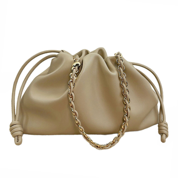 Cloud Bag első réteg marhabőrből húzózsinóros, kis méretű női bőrtáska, crossbody