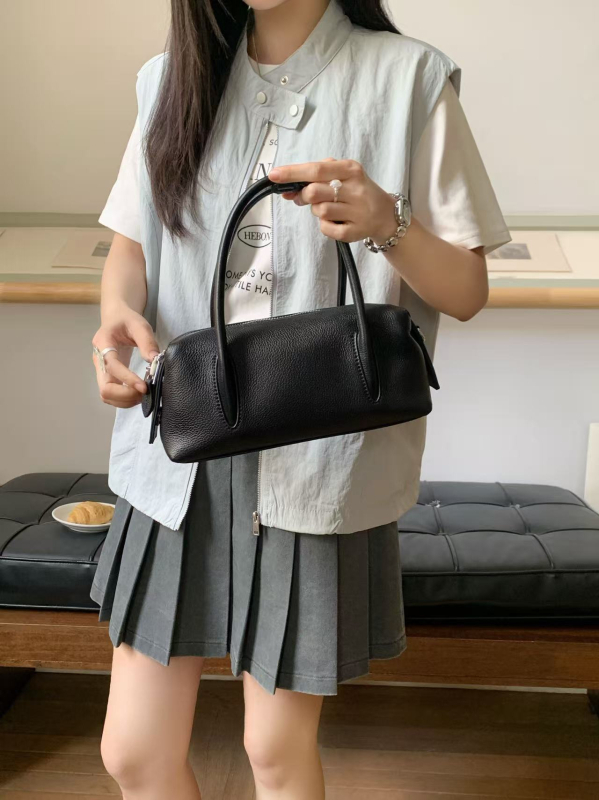 Ženska torba od prve sloje teleće kože u stilu Boston, oblik jastuka, jednodijelna ramena crossbody torba i jednostavan ručni nositelj, bowling dizajn