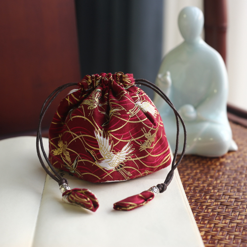 Sac de depozitare pentru set de ceai din material textil gros, bleumarin, pentru ceașcă ceramică și ceainic, închidere cu șnur, portabil.
