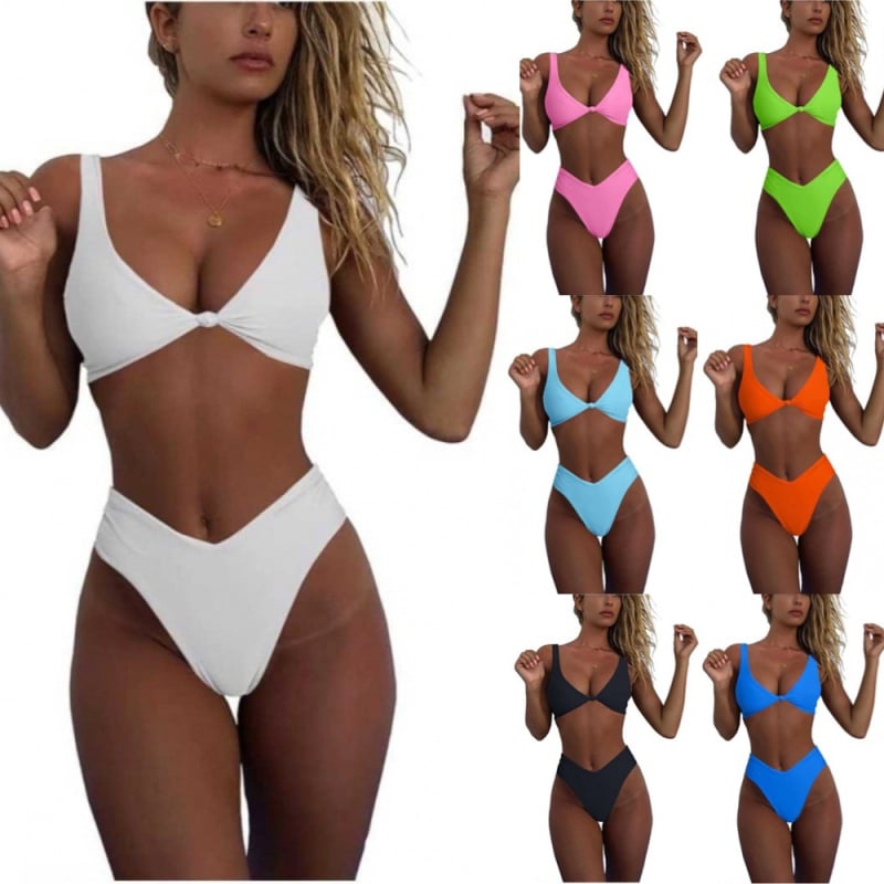 Női egyszínű, hátul nyitott bikini fürdőruha, spa- és üdülőhelyekre – kétrészes.