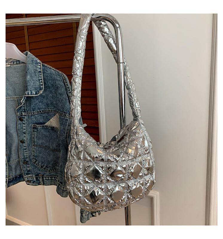 Lagana ženska torbica s dijamantnim šivanjem i oblacnim dizajnom, moderni crossbody