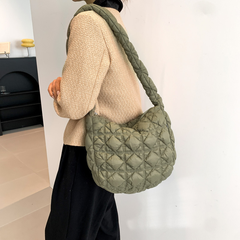 Lagana ženska torbica s dijamantnim šivanjem i oblacnim dizajnom, moderni crossbody