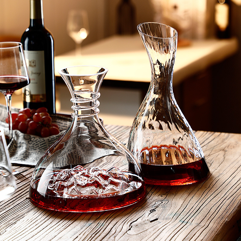 Decantor de vin din sticlă cu aerator pentru aerare rapidă