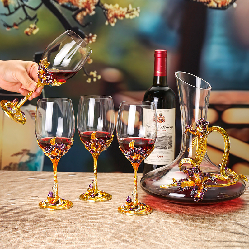 Pahare de vin roșu din cristal, email iris, picioare înalte, set cu decantor într-o cutie cadou (2 buc.)