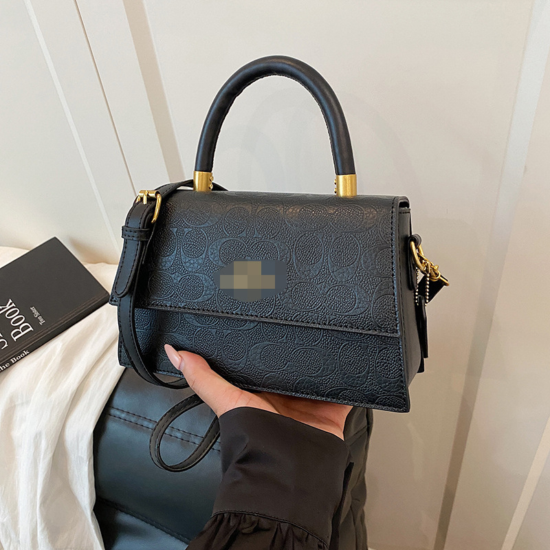 Ženska srednje veličine kvadratna crossbody torba, retro stil, s jednim remenom, pretinci za telefon i dokumente