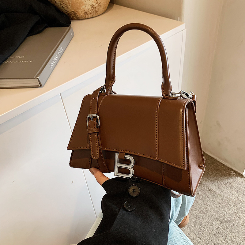 Ženska retro torbica za rame i crossbody, novi model 2024