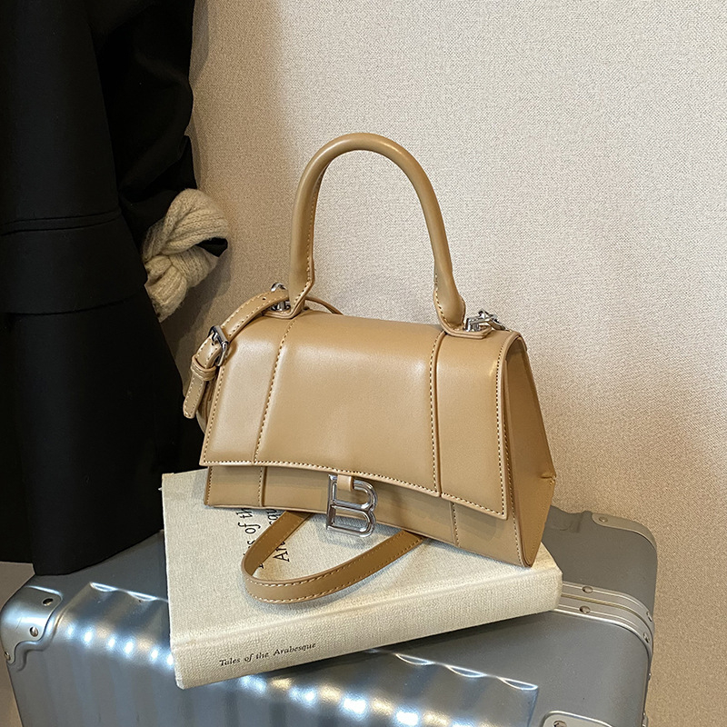Ženska retro torbica za rame i crossbody, novi model 2024