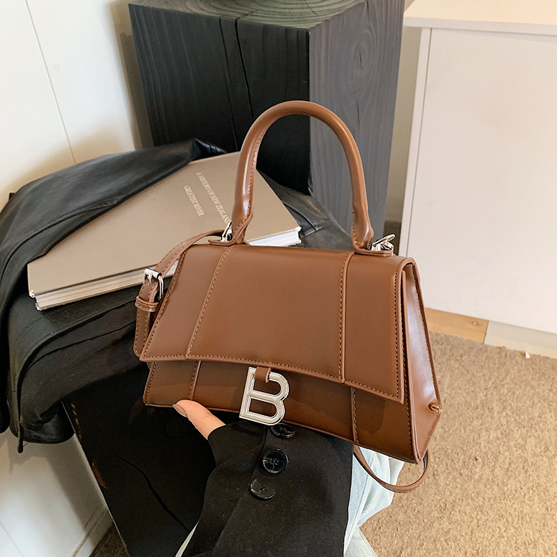 Ženska retro torbica za rame i crossbody, novi model 2024
