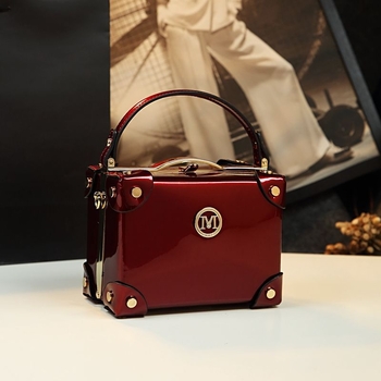 Ženska torba od prave kože, kutijast oblik, 2025 moderna mala torba za rame i crossbody