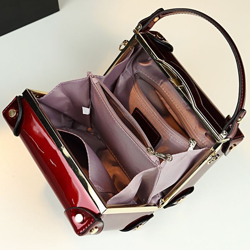 Ženska torba od prave kože, kutijast oblik, 2025 moderna mala torba za rame i crossbody