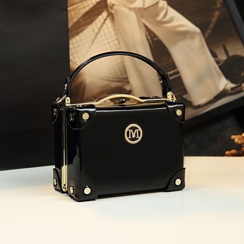 Ženska torba od prave kože, kutijast oblik, 2025 moderna mala torba za rame i crossbody