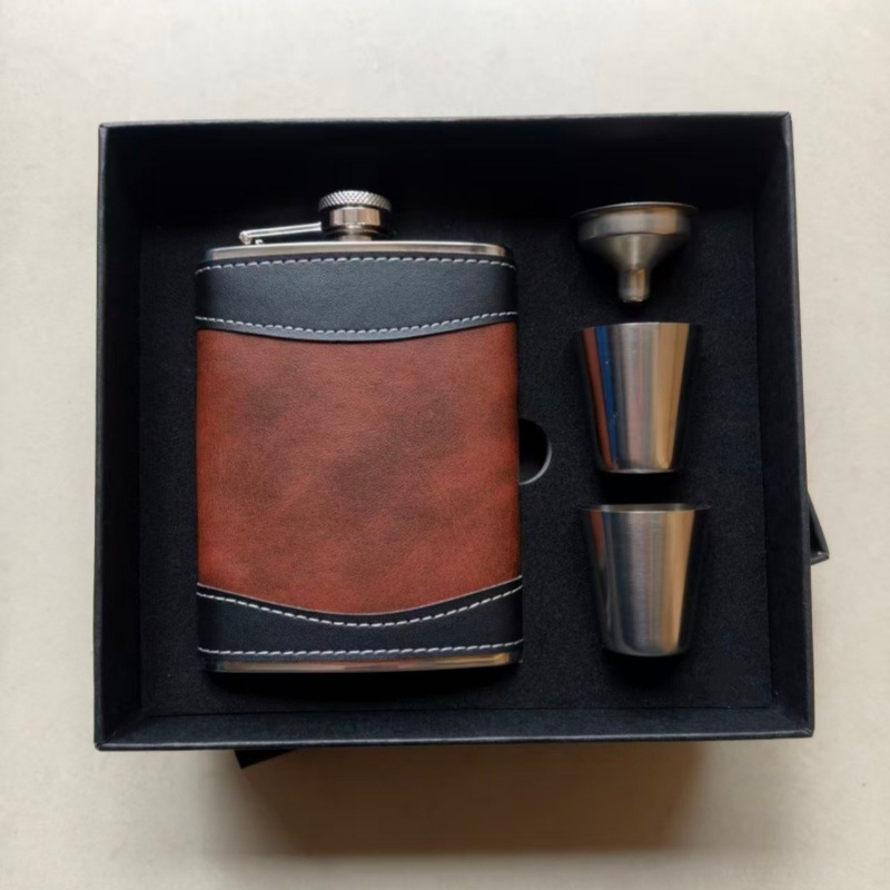 Set din oțel inoxidabil pentru vin, sticlă portabilă de 8 oz, stil retro, negru/argintiu/maro, sticluță mică