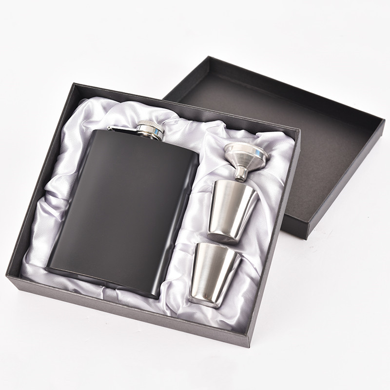 Set din oțel inoxidabil pentru vin, sticlă portabilă de 8 oz, stil retro, negru/argintiu/maro, sticluță mică