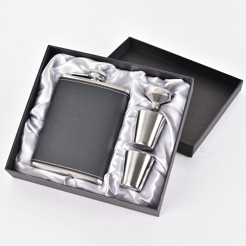 Set din oțel inoxidabil pentru vin, sticlă portabilă de 8 oz, stil retro, negru/argintiu/maro, sticluță mică