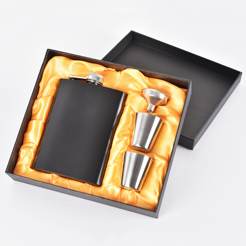 Set din oțel inoxidabil pentru vin, sticlă portabilă de 8 oz, stil retro, negru/argintiu/maro, sticluță mică
