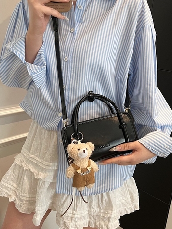 Moderna ženska mala torbica za proljeće-ljeto 2025, minimalistički dizajn, preko ramena ili crossbody, kvadratnog oblika