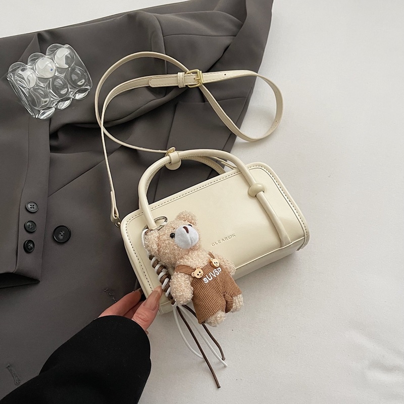 Moderna ženska mala torbica za proljeće-ljeto 2025, minimalistički dizajn, preko ramena ili crossbody, kvadratnog oblika