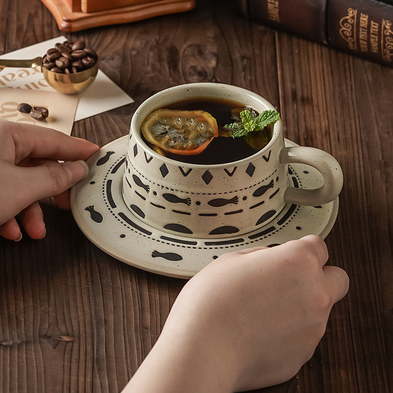 Set de cești de cafea cu farfurie, ceramică, model floral retro, design minimalist modern, personalizabil