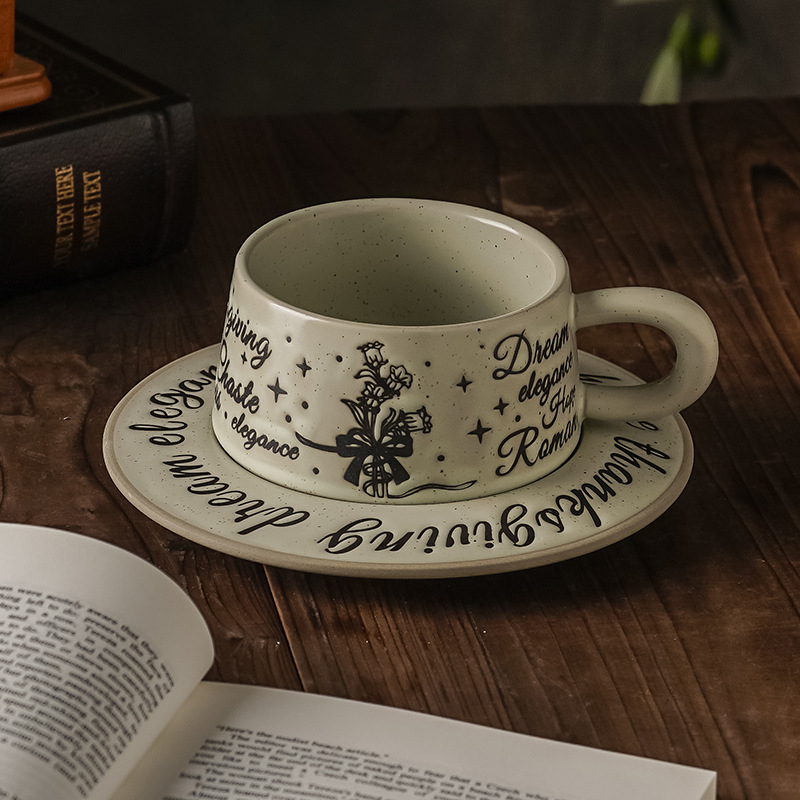 Set de cești de cafea cu farfurie, ceramică, model floral retro, design minimalist modern, personalizabil