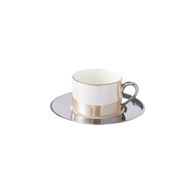 Ceașă de cafea din ceramică cu farfurie, în stil european retro-lux, însoțită de cafetieră – set de veselă pentru cappuccino și ceai de după-amiază, pentru hotel