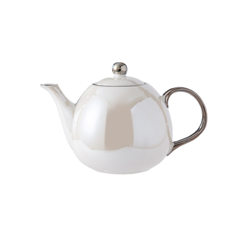 Ceașă de cafea din ceramică cu farfurie, în stil european retro-lux, însoțită de cafetieră – set de veselă pentru cappuccino și ceai de după-amiază, pentru hotel