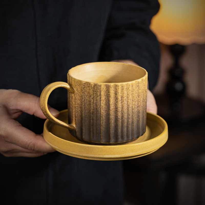 Set de cafea din ceramică cu farfurie, stil retro, cană creativă pentru birou