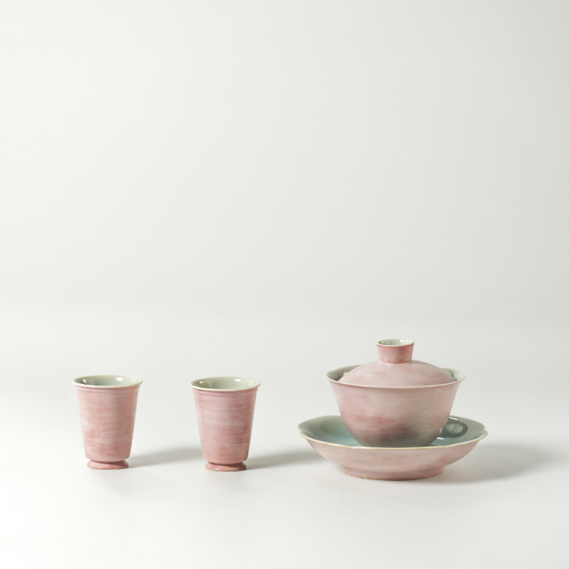 Prima iubire – gaiwan pentru ceai, roz deschis, lucrat manual, glazură colorată la temperatură înaltă cu fisuri de gheață, 120 ml