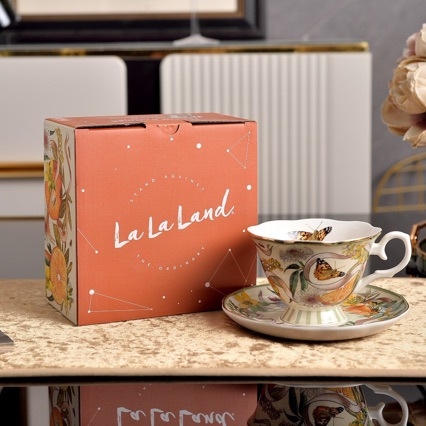 Set ceramic de cafea în stil european, cu ceainic și farfurioare, design drăguț și rafinat, stil pastoral, pentru mic dejun