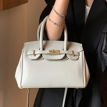 Ženska torbica od PU kože, može se nositi preko ramena ili kao crossbody, srednje veličine, platinski završetak, gradski minimalistički stil, 2025