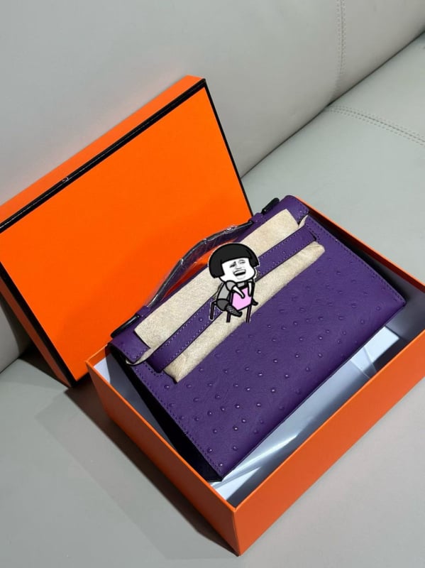 Ženska torbica od prave kože s uzorkom nojeve kože, prva generacija, 2024, torba za ruku/ramu/crossbody, elegantna i profinjena