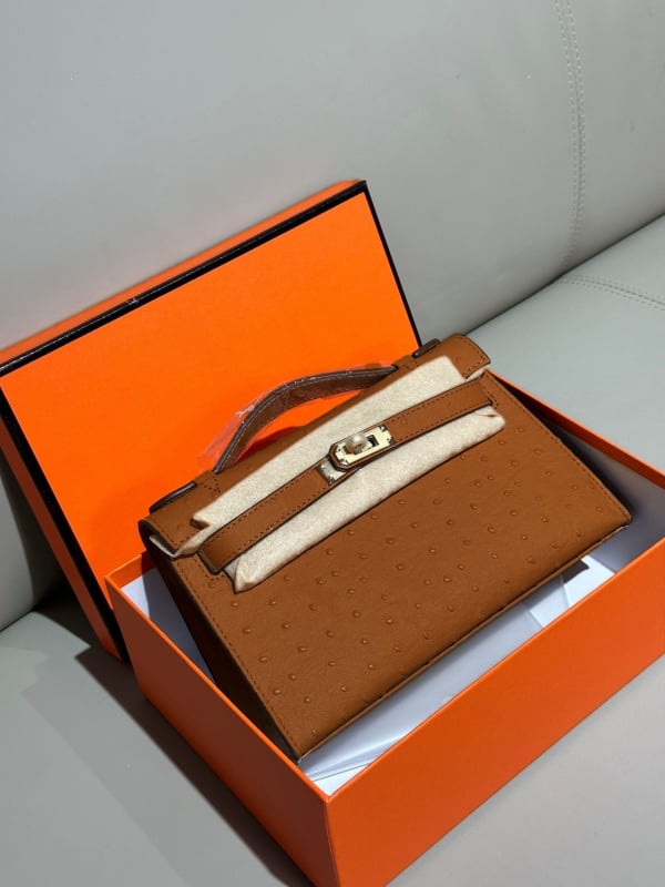 Ženska torbica od prave kože s uzorkom nojeve kože, prva generacija, 2024, torba za ruku/ramu/crossbody, elegantna i profinjena