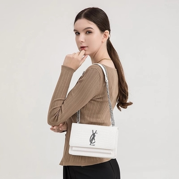 Ženska torbica od prave kože, mala kvadratnog oblika, 2026 proljeće-ljeto, lagani luksuz, s ramom i crossbody