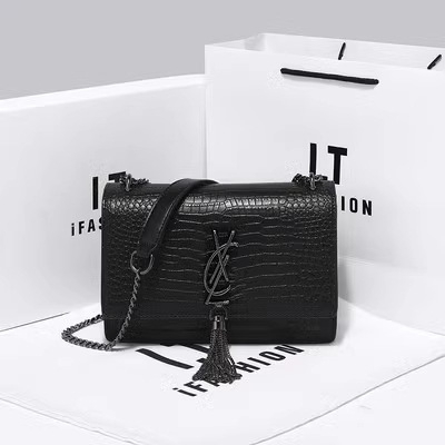 Ženska torbica od prave kože, mala kvadratnog oblika, 2026 proljeće-ljeto, lagani luksuz, s ramom i crossbody