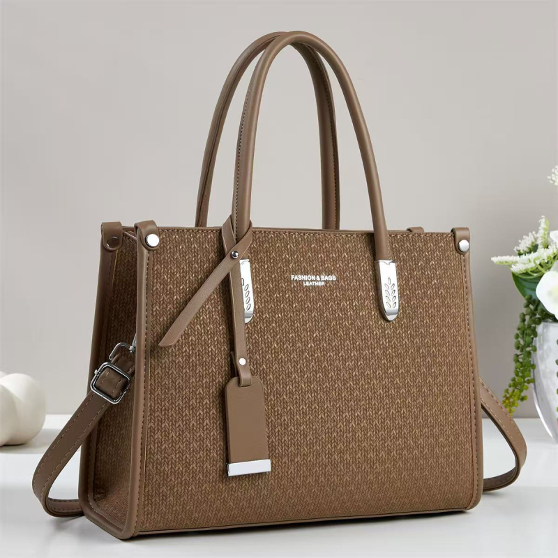 Elegantna visoko-kvalitetna retro ženska torba za rame i crossbody, 2026 novi model, jednostavna i stilska, teksturirana torba