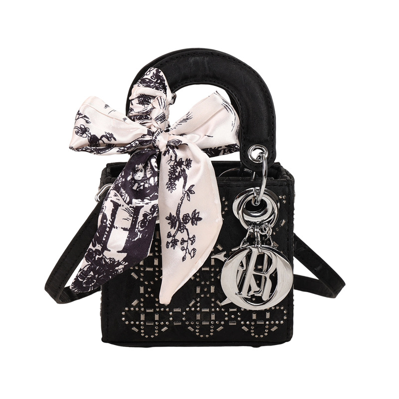 Mala torbica s kristalima i rombo uzorkom, inspirirana princezom Dianom, ručna i crossbody torba