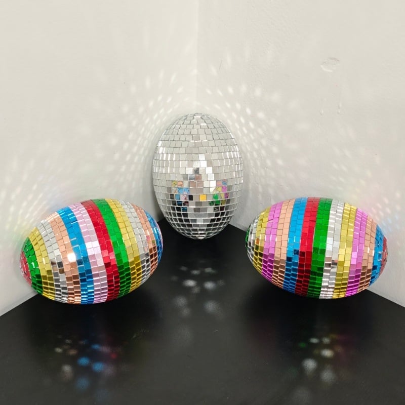 Decorațiune de Paște cu ou disco, ornament oglinditor lucios, piesă centrală pentru masă