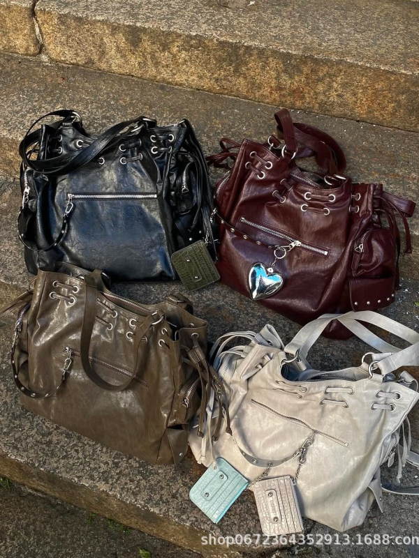 Deinet motociklistička torba – velika tote torba, džep sa šnonom, metalne zakovice, preko ramena za žene