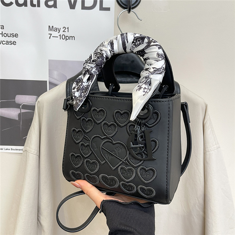 Ženska crossbody torba s akcentom izvezenog svilenog šala, 2026 novi model, srednja veličina, PU koža, za svakodnevnu upotrebu