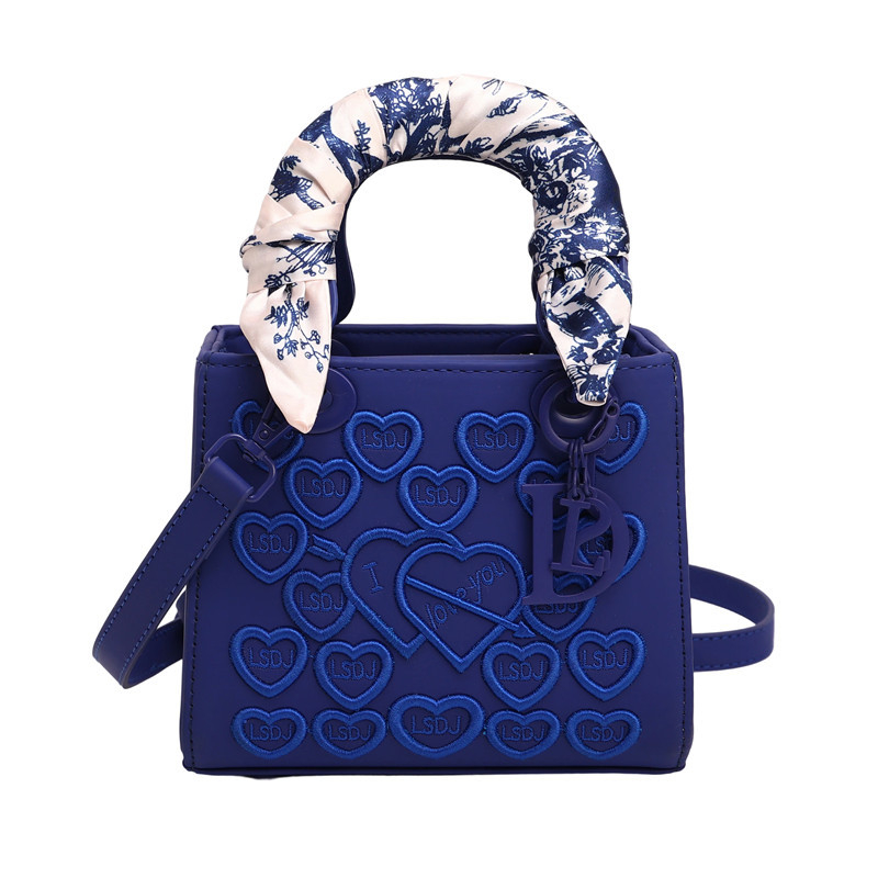 Ženska crossbody torba s akcentom izvezenog svilenog šala, 2026 novi model, srednja veličina, PU koža, za svakodnevnu upotrebu