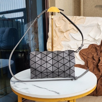 2024 nova kristalna torba‑kovert za ručne nošenje, matni dijamantni uzorak, odvojiva, multifunkcionalna torba za rame i crossbody za žene