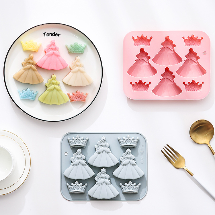 Set de 8 forme din silicon, în formă de rochie și coroană de prințesă, pentru coacere, ciocolată, cuburi de gheață și rășină