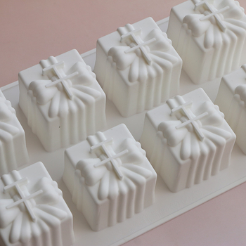Set 6 forme mousse cu nod papion și 8 forme 3D pătrate din silicon pentru deserturi franțuzești