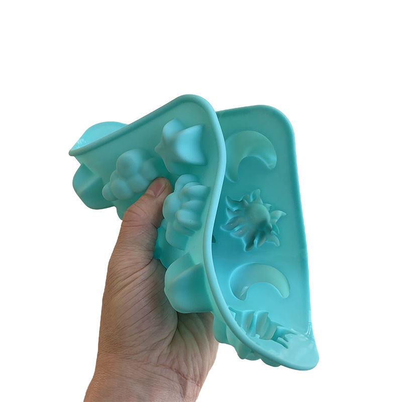 Formă din silicon pentru ciocolată cu stele, soare, lună și nori, pătrată, 16 cavități, alimentară, făcută manual.