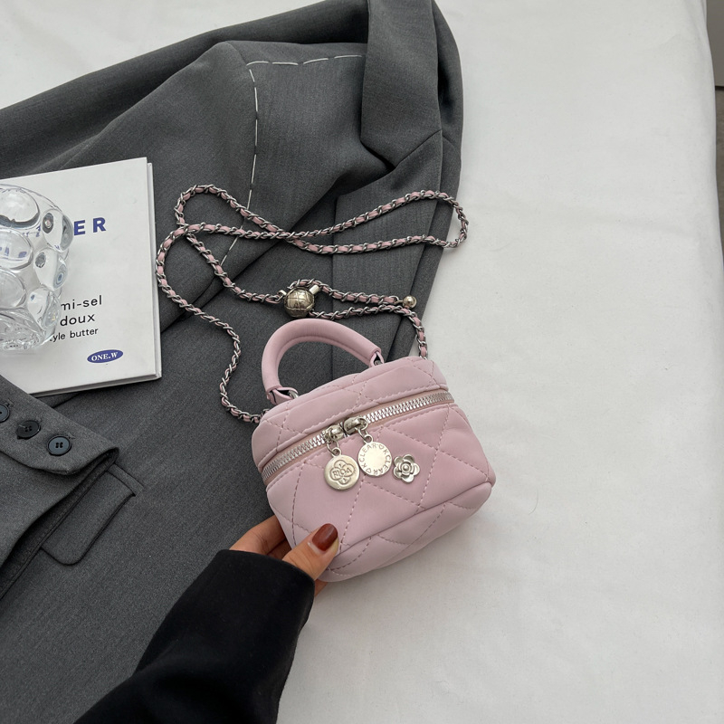 Ženska mini bucket torbica od PU kože s dijamantnim quiltom, lančani remen, crossbody stil