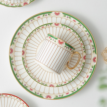 Set Nordic ceramic pentru cafea cu cești și farfurioare, margine aurie – stil modern pentru ceai de după-amiază
