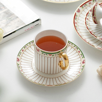 Set Nordic ceramic pentru cafea cu cești și farfurioare, margine aurie – stil modern pentru ceai de după-amiază