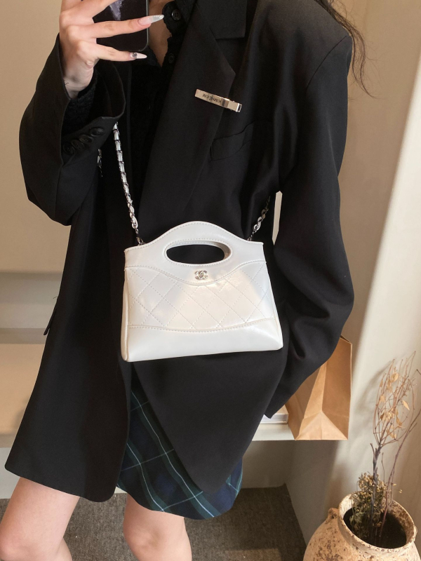Chanel inspirirana torba s lancem, teksturirana mini torbica za ramena, 2025