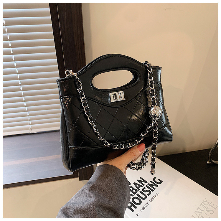 Chanel inspirirana torba s lancem, teksturirana mini torbica za ramena, 2025
