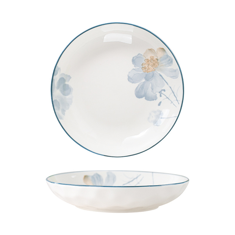 Porcelán étkészlet virágos mintával, otthoni használatra, elegáns megjelenés, kerek tányérok, mikrohullámú sütőben használható.