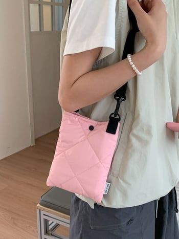 Ženska torbica za rame, jesen-zima 2025, kvadratna vezenina, mala nylon crossbody torba, stil bucket